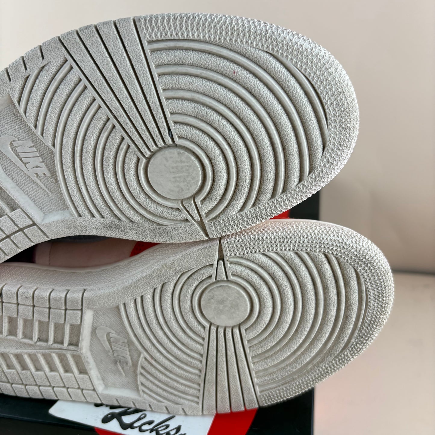 Jordan 1 Retro High Aleali May Court Lux W (Pre-owned)