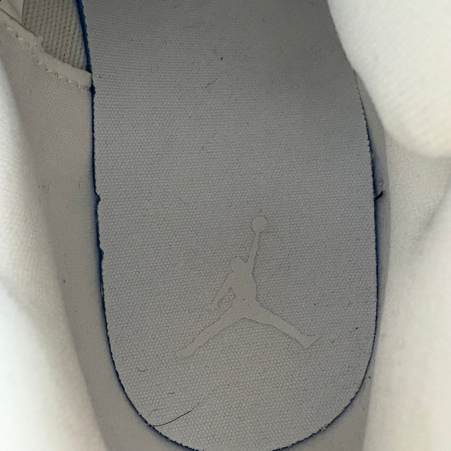 Jordan 11 Retro White Metallic Silver W (Pre-owned)