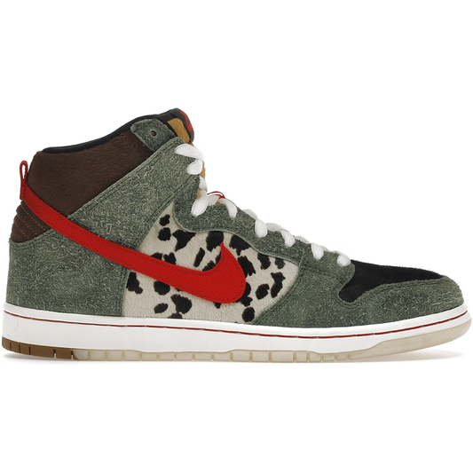 Nike SB Dunk High Dog Walker