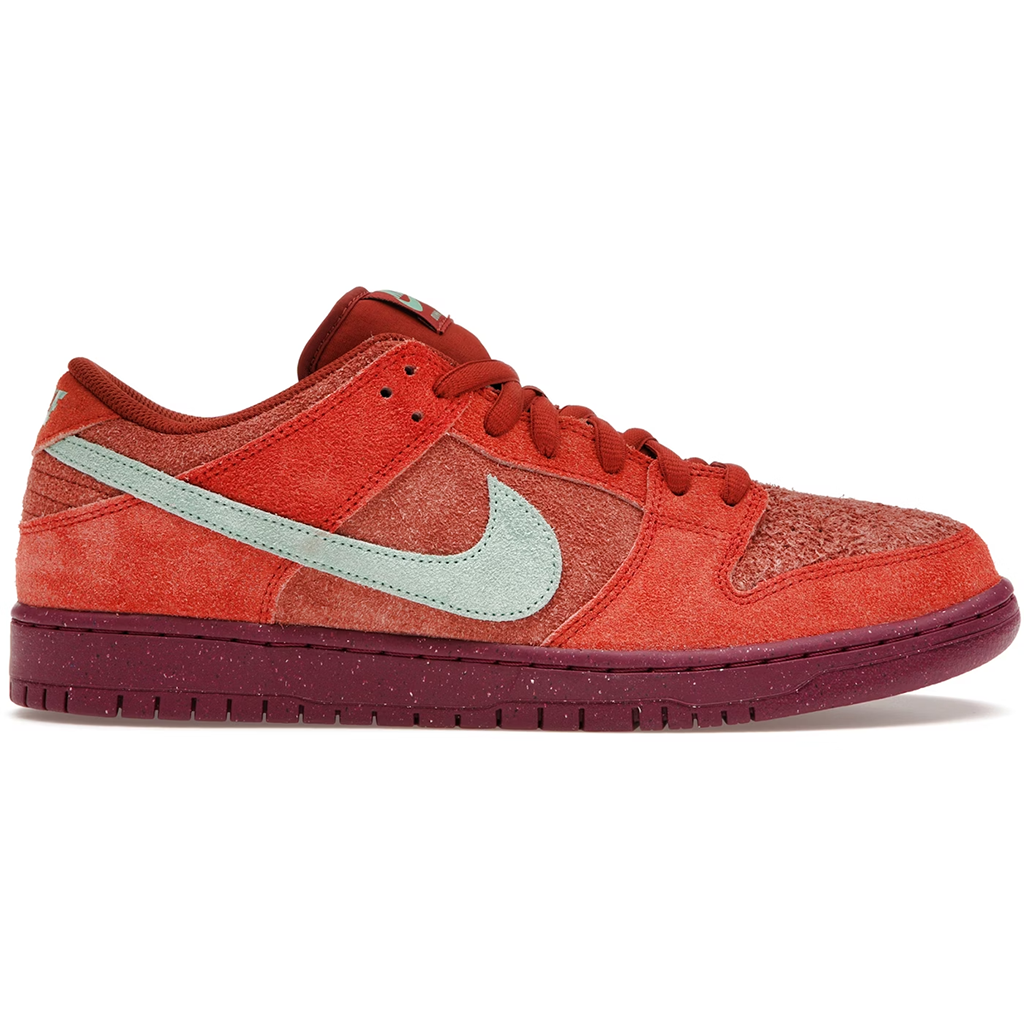Nike SB Dunk Low Mystic Red Rosewood